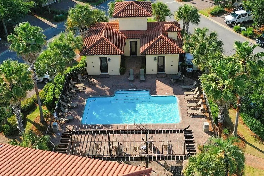 Large 4 Bedroom With Bunk Room And 2 Golf Carts! Destin 0*,  United States
